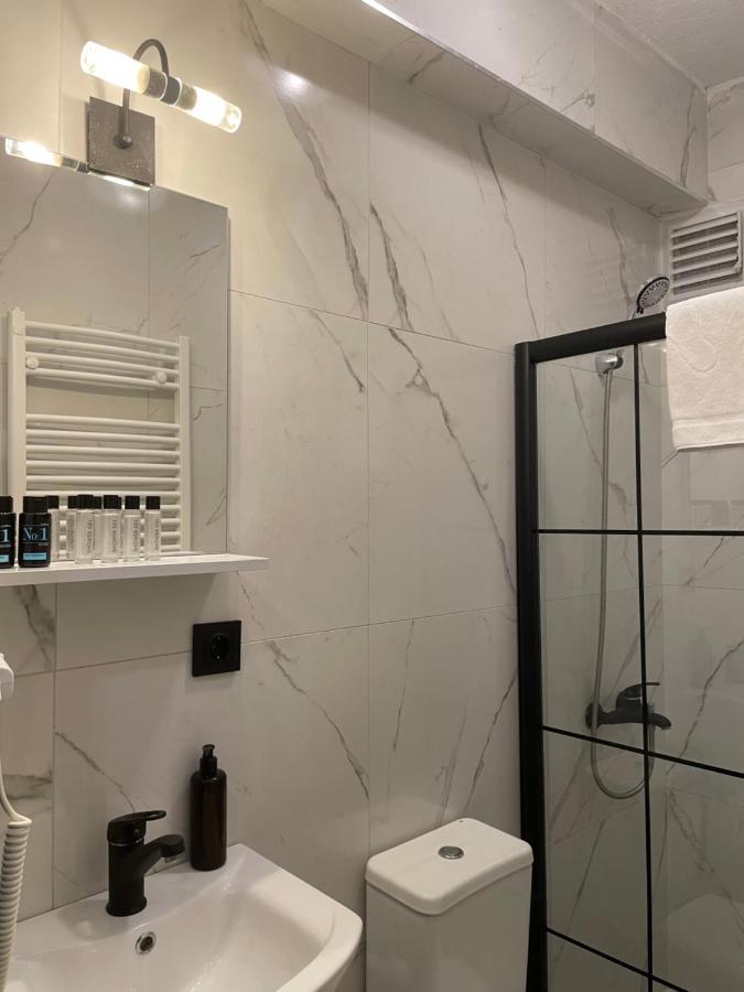 Mates Istiklal Suites Istanbul Exterior foto