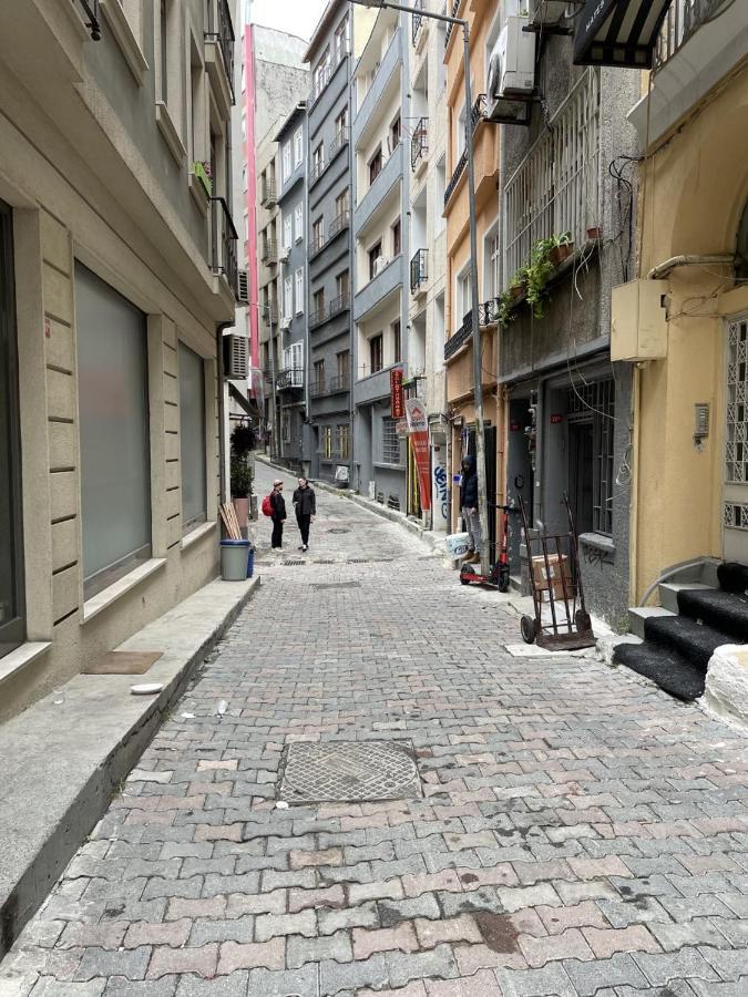 Mates Istiklal Suites Istanbul Exterior foto